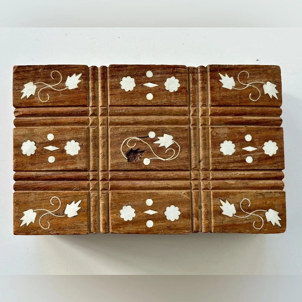 Jewelry box, wood & bone, 8”x50x3”_2